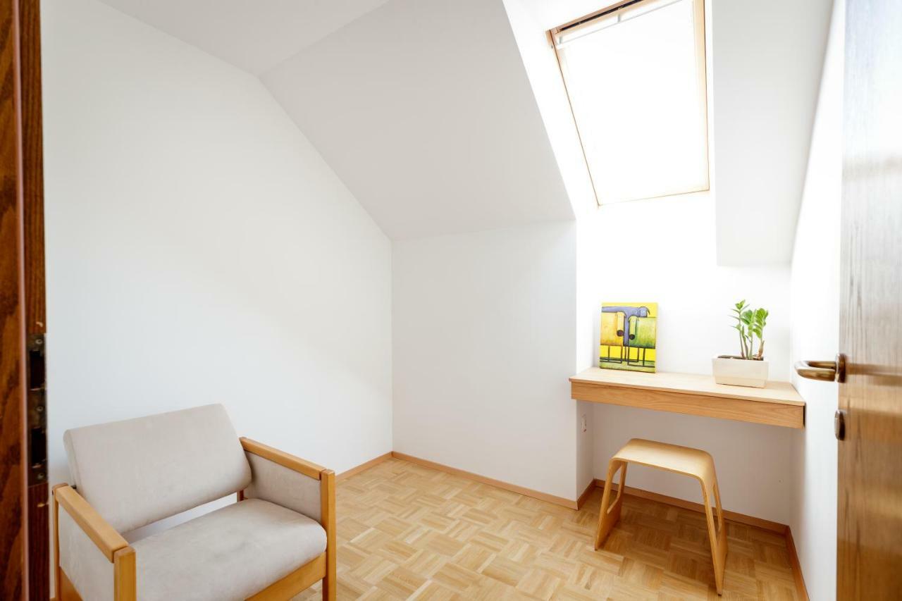 Cosy & Spacious Apt. Benc Zirovnica Esterno foto